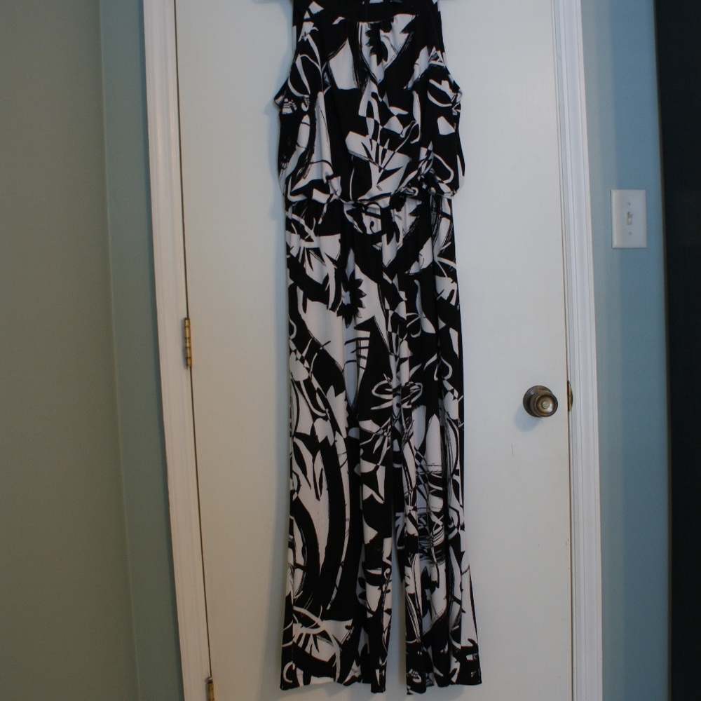 Sleeveless Jump Suit